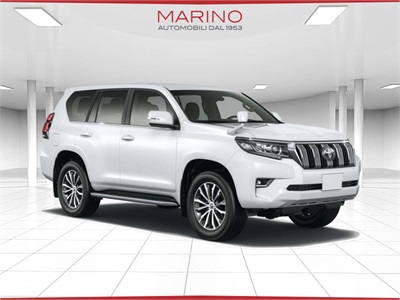 Noleggio lungo termine TOYOTA Land Cruiser150/155 Land Cruiser 2.8 D4-D 3 porte Active