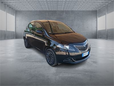 LANCIA Ypsilon 3ª serie Ypsilon 1.0 FireFly 5 porte S&S Hybrid Ecochic Silver USATO Ibrida-Benzina