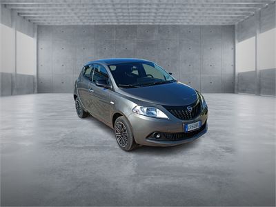LANCIA Ypsilon 3ª serie Ypsilon 1.0 FireFly 5 porte S&S Hybrid Silver USATO Ibrida-Benzina