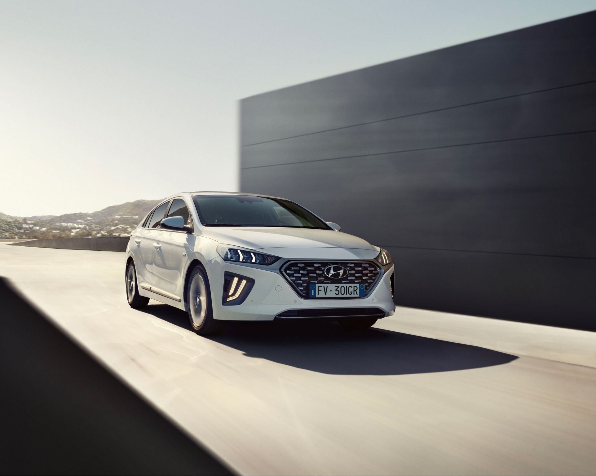 Hyundai IONIQ Hybrid