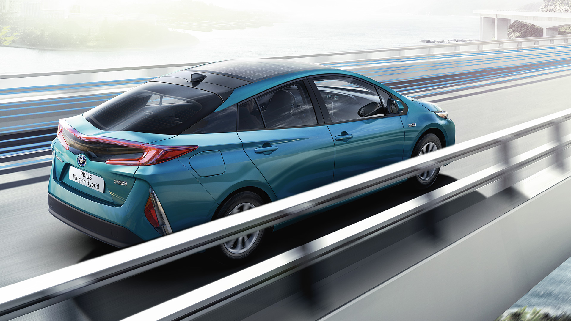 Toyota Prius Plug-in: Sembra futuristica, perché lo è davvero